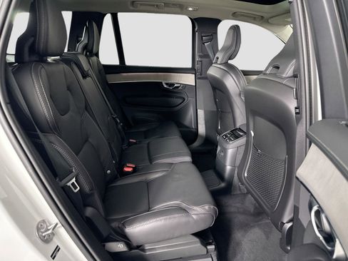 New 2025 Volvo XC90 T8 Ultra w/ Protection Package Premier image 18