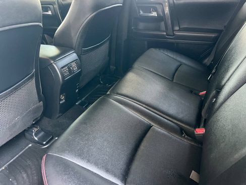 Used 2016 Toyota 4Runner Trail Premium AWD/4WD image 9