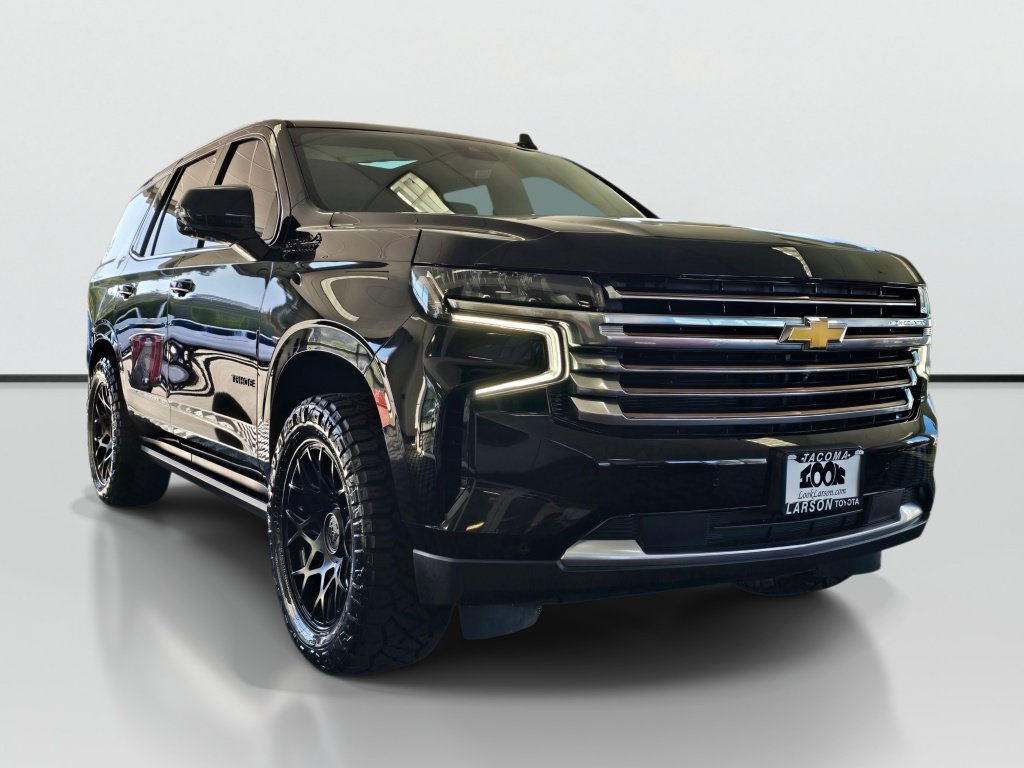 Used 2024 Chevrolet Tahoe High Country AWD/4WD image 7