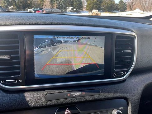Used 2020 Kia Sportage LX image 14