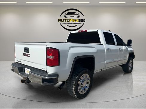 Used 2018 GMC Sierra 2500 SLT AWD/4WD image 7
