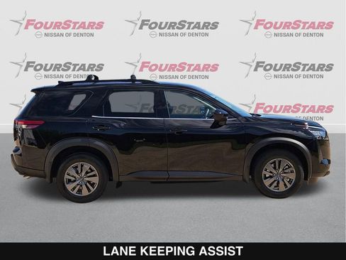 New 2026 Nissan Pathfinder SV image 3