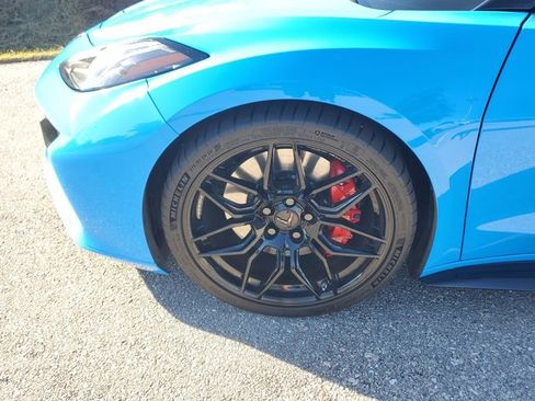 Used 2024 Chevrolet Corvette Z06 image 9