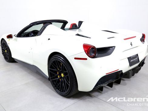 Used 2018 Ferrari 488 Spider RWD image 7