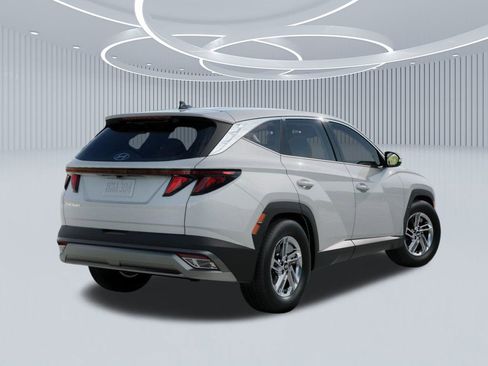 New 2026 Hyundai Tucson SE image 4