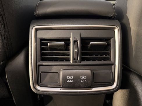 Used 2022 Subaru Forester Limited image 31