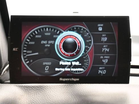 Used 2016 Jeep Wrangler Unlimited Rubicon w/ Connectivity Group AWD/4WD image 14