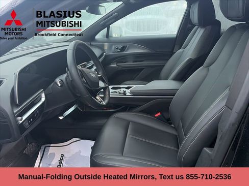 Used 2024 Cadillac Lyriq Tech image 17