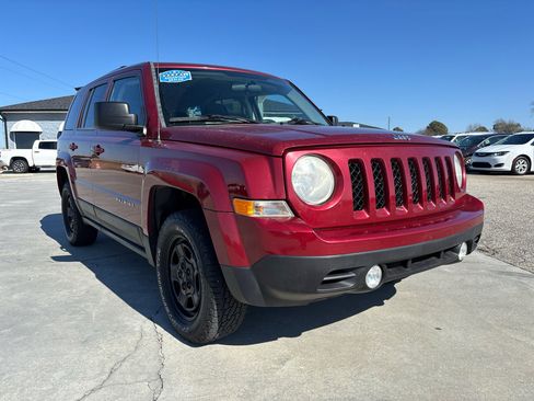 Used 2012 Jeep Patriot Sport w/ PWR Value Group image 2