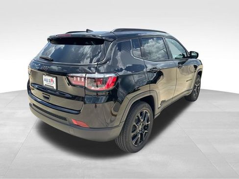 New 2026 Jeep Compass Latitude AWD/4WD image 8