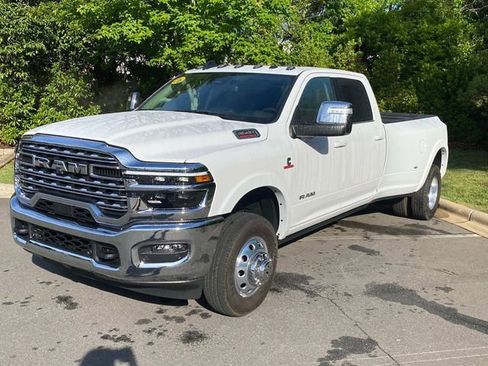 Used 2026 RAM 3500 Longhorn AWD/4WD image 3