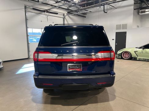 Used 2018 Lincoln Navigator Reserve w/ Technology Package image 4