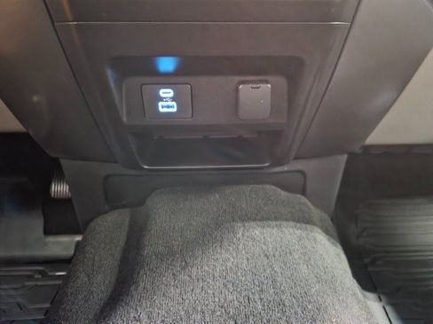 Used 2020 Ford F250 XLT w/ XLT Premium Package AWD/4WD image 50