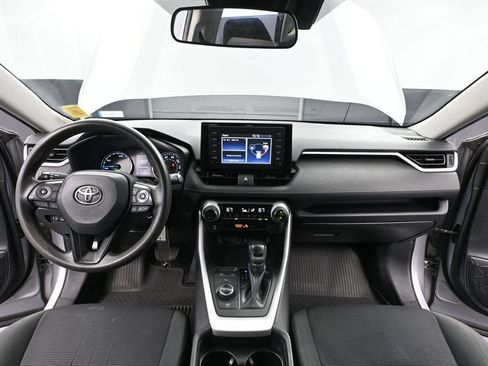 Used 2019 Toyota RAV4 LE w/ Carpet Mat Package AWD/4WD image 25
