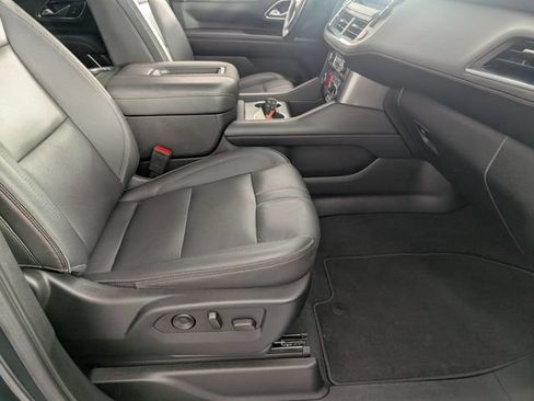 Certified 2022 Chevrolet Suburban RST w/ Luxury Package AWD/4WD image 34
