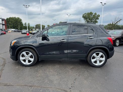 Used 2015 Chevrolet Trax LTZ w/ LPO, Cargo Package FWD image 2