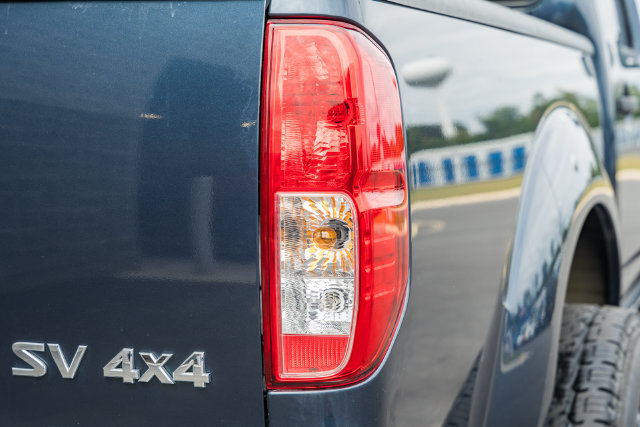 Used 2016 Nissan Frontier SV AWD/4WD image 8