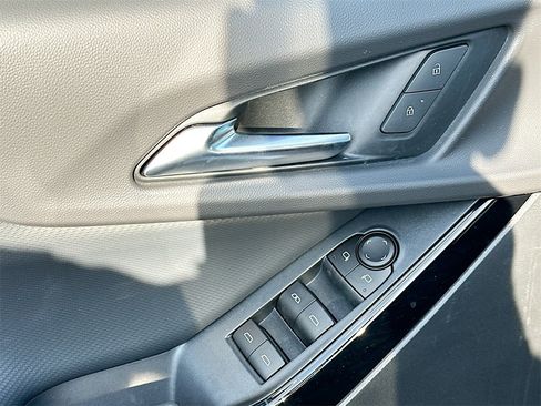 New 2026 Chevrolet Equinox LT w/ Safety and Technology Package image 13