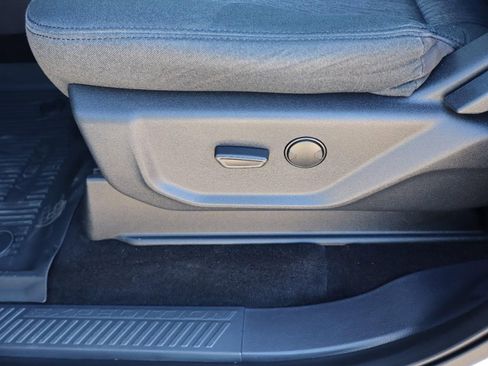 Used 2022 Ford Expedition Max XLT image 10