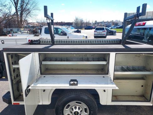 Used 2020 Chevrolet Silverado 2500 W/T w/ WT Convenience Package image 8