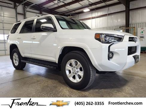 Used 2024 Toyota 4Runner SR5 Premium image 7