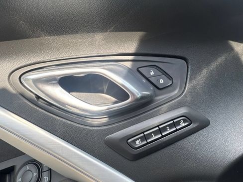 Used 2018 Chevrolet Camaro ZL1 RWD image 30