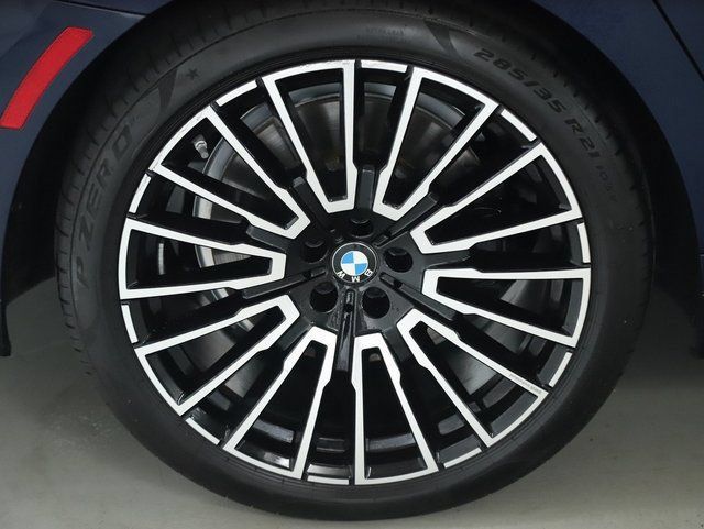 Used 2026 BMW 740i xDrive AWD/4WD image 13