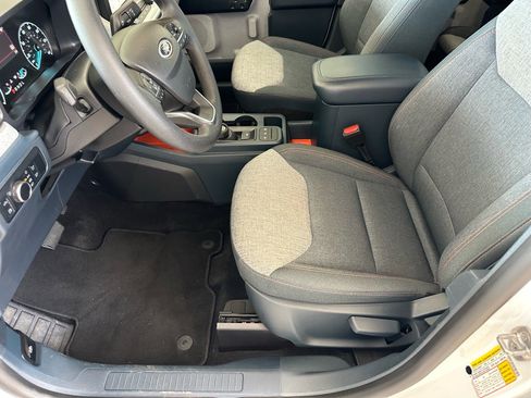 Certified 2024 Ford Maverick XLT FWD image 18