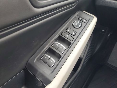 Used 2025 Honda Accord SE image 28