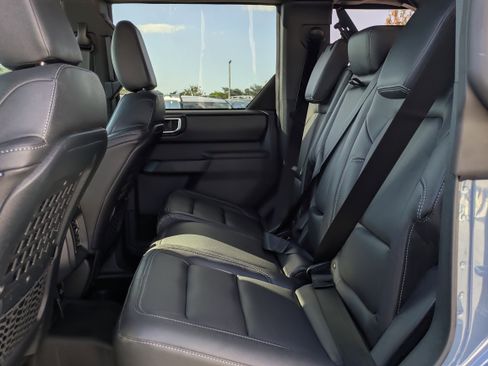 New 2025 Ford Bronco Badlands AWD/4WD image 46