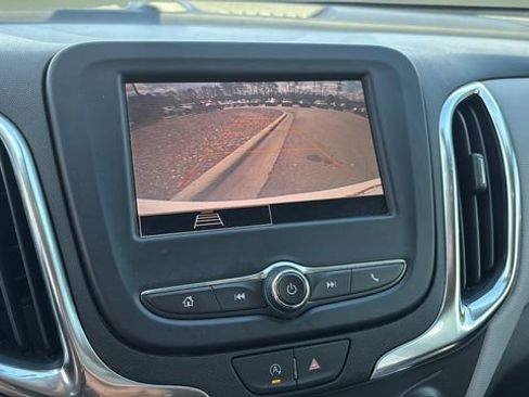 Certified 2022 Chevrolet Equinox LS w/ LS Convenience Package image 25