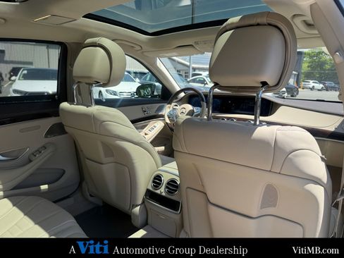 Used 2019 Mercedes-Benz S 560 Sedan image 27