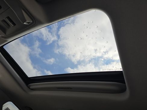 Used 2017 GMC Yukon Denali w/ Enhanced Security Package image 22