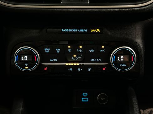 Used 2021 Ford Escape SEL w/ Technology Package AWD/4WD image 8