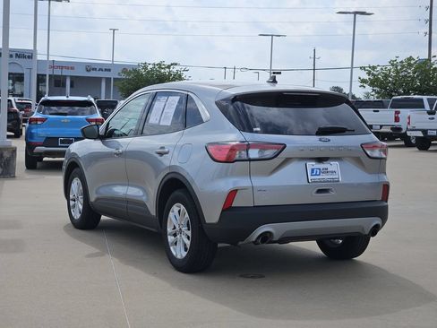 Used 2022 Ford Escape SE FWD image 7