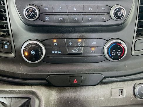 Used 2022 Ford Transit 250 Low Roof AWD image 15