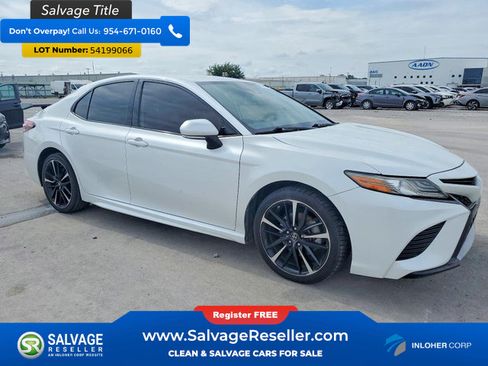 Used 2019 Toyota Camry XSE FWD image 5