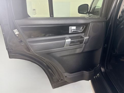 Used 2016 Land Rover LR4 HSE AWD/4WD image 26