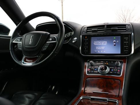 Used 2020 Lincoln Continental Reserve image 58