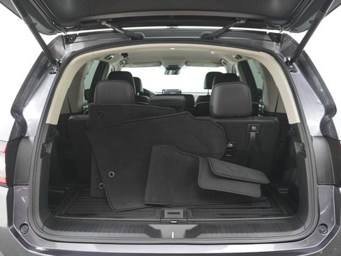 Used 2025 Honda Pilot EX-L image 17