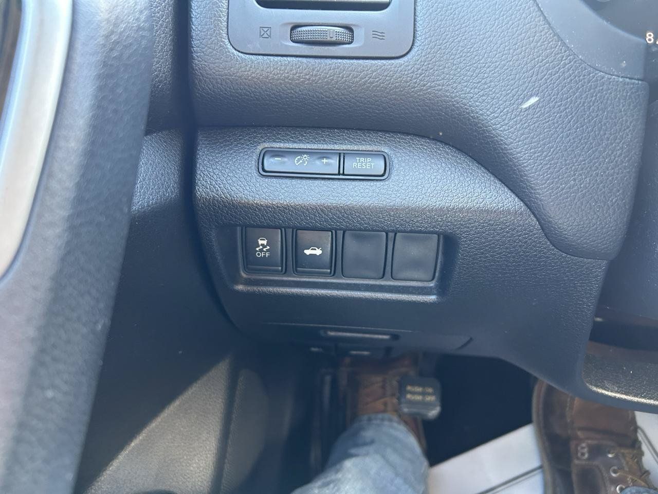 Used 2014 Nissan Altima 2.5 S FWD image 24