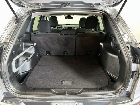 Used 2014 Jeep Cherokee Latitude w/ Cold Weather Group FWD image 23