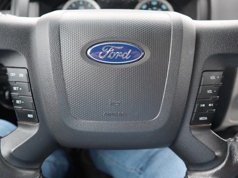 Used 2011 Ford Escape XLT image 30