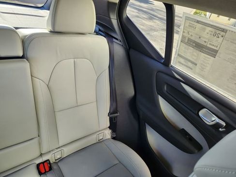 New 2026 Volvo XC40 B5 Ultra w/ Climate Package image 15