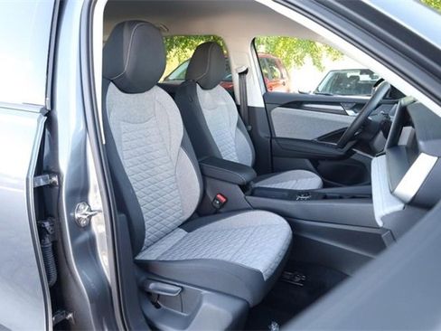 New 2025 Volkswagen Tiguan S image 22