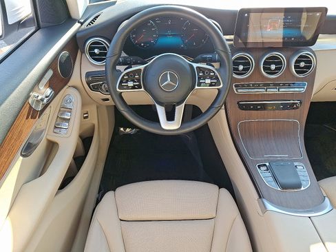 Certified 2022 Mercedes-Benz GLC 300 4MATIC image 11
