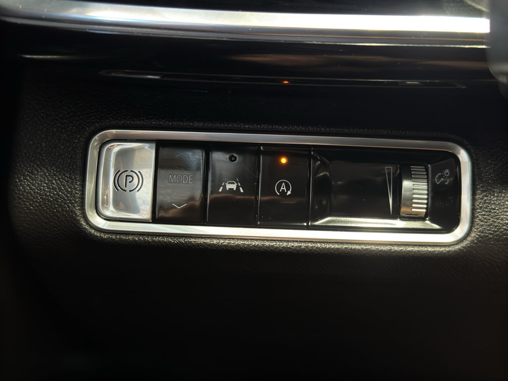 Used 2024 Buick Envision Preferred AWD/4WD image 31