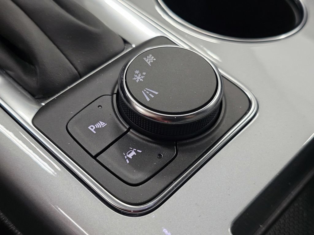 Used 2026 Chevrolet Blazer LT FWD image 21