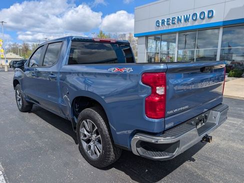 Used 2024 Chevrolet Silverado 1500 LT AWD/4WD image 3