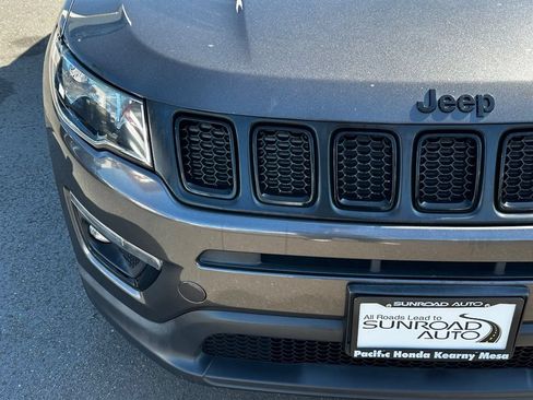 Used 2019 Jeep Compass Latitude FWD image 5